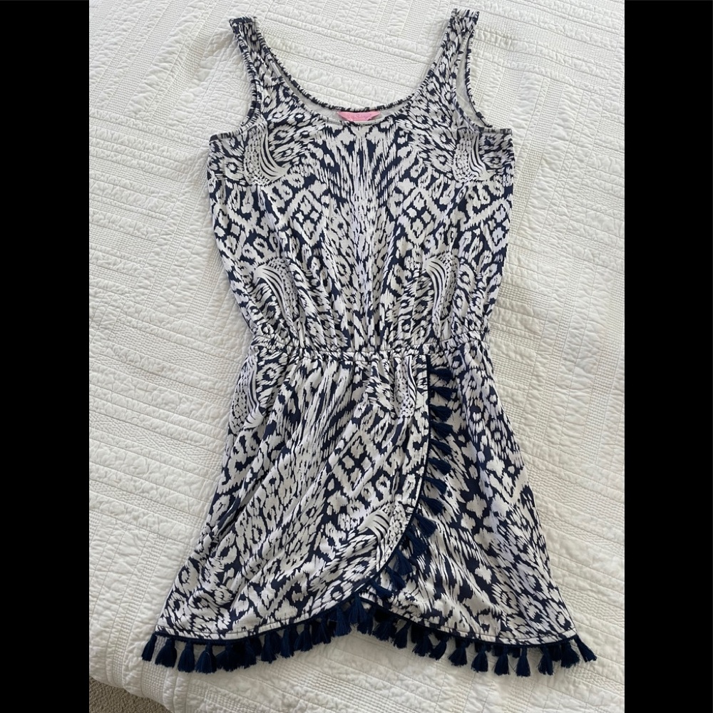 XS Lily Pulitzer beach coverup with shorts lining